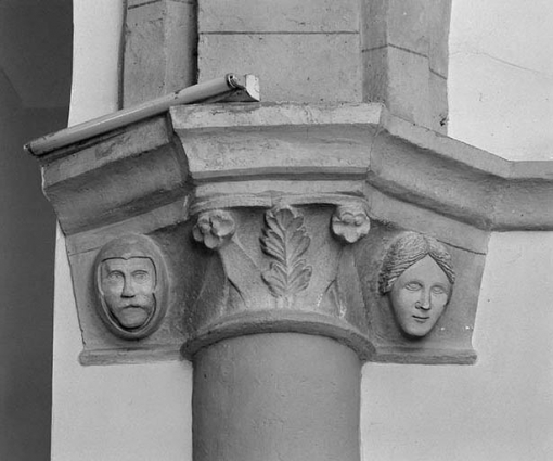 Intérieur : nef, 1er chapiteau droit. © Région Bourgogne-Franche-Comté, Inventaire du patrimoine