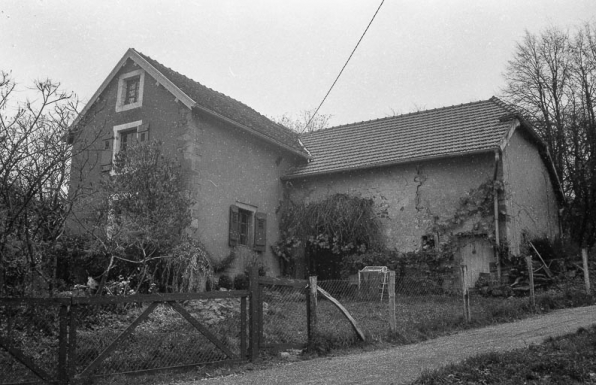 Côté latéral avec le four. © Région Bourgogne-Franche-Comté, Inventaire du patrimoine