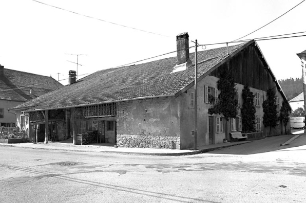 Vue de trois quarts gauche. © Région Bourgogne-Franche-Comté, Inventaire du patrimoine