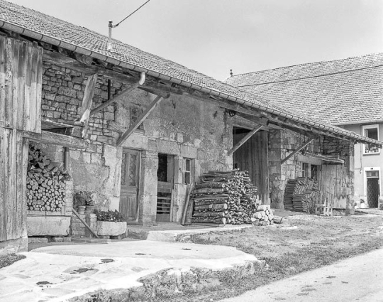 Goutterot sur rue. © Région Bourgogne-Franche-Comté, Inventaire du patrimoine