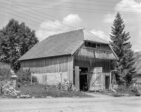 La remise, vue de trois quarts. © Région Bourgogne-Franche-Comté, Inventaire du patrimoine