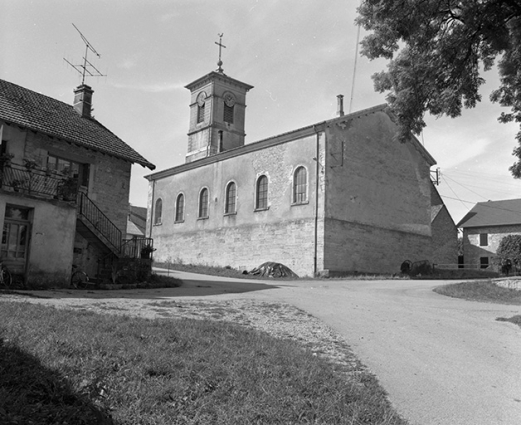 Extérieur : face latérale droite et chevet. © Région Bourgogne-Franche-Comté, Inventaire du patrimoine