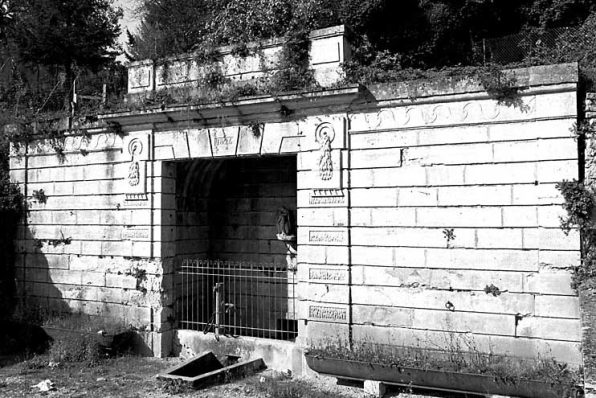 Vue de trois quarts droit. © Région Bourgogne-Franche-Comté, Inventaire du patrimoine