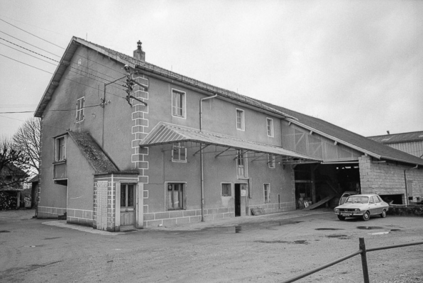 Moulin avec logement et hangar. Face antérieure. © Région Bourgogne-Franche-Comté, Inventaire du patrimoine