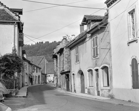 Maisons de la rue Haute : façades sur rue. © Région Bourgogne-Franche-Comté, Inventaire du patrimoine