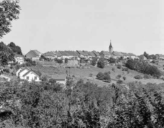 Village : vue éloignée. © Région Bourgogne-Franche-Comté, Inventaire du patrimoine