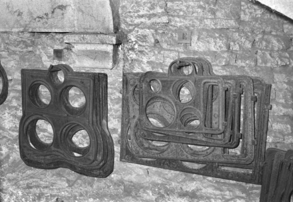 Dessus de cuisinières et de fourneaux. © Région Bourgogne-Franche-Comté, Inventaire du patrimoine Dessus de cuisinières et de fourneaux. © Région Bourgogne-Franche-Comté, Inventaire du patrimoine