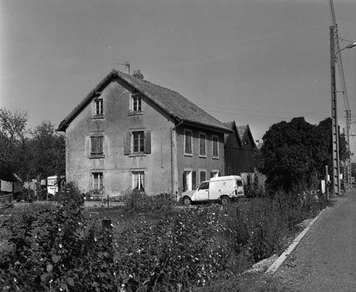 Vue d'ensemble, de trois quarts gauche. © Région Bourgogne-Franche-Comté, Inventaire du patrimoine