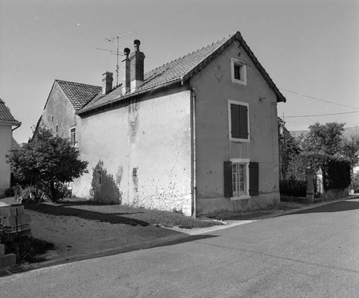 Vue de trois quarts. © Région Bourgogne-Franche-Comté, Inventaire du patrimoine