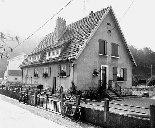 AI 277 ; vu de trois quarts. © Région Bourgogne-Franche-Comté, Inventaire du patrimoine