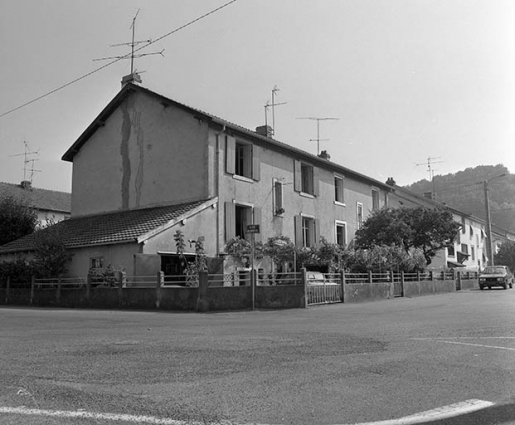 Vue d'ensemble depuis la place du 8 Mai. © Région Bourgogne-Franche-Comté, Inventaire du patrimoine