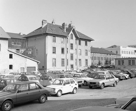 Façade postérieure, vue de trois quarts gauche. © Région Bourgogne-Franche-Comté, Inventaire du patrimoine