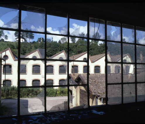 Vue de la cour intérieure depuis un atelier. © Région Bourgogne-Franche-Comté, Inventaire du Patrimoine