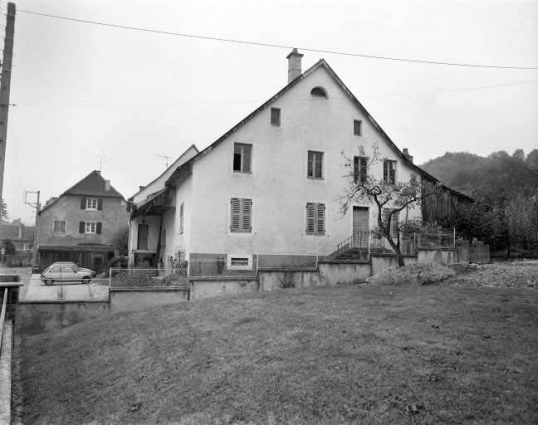 Façade latérale droite. © Région Bourgogne-Franche-Comté, Inventaire du Patrimoine