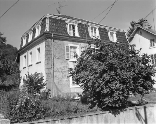Vue de trois quarts gauche. © Région Bourgogne-Franche-Comté, Inventaire du Patrimoine