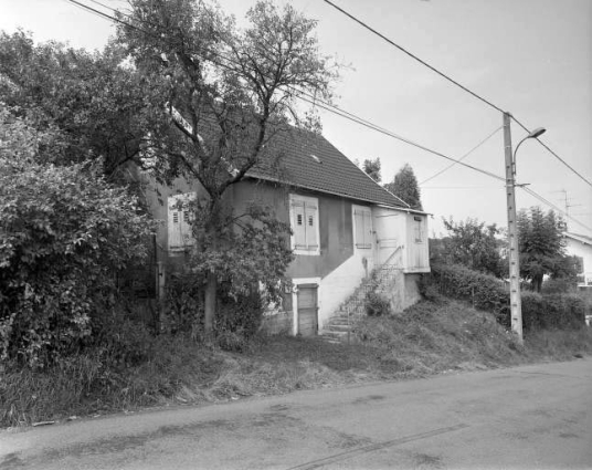 Vue d'ensemble de trois quarts droit. © Région Bourgogne-Franche-Comté, Inventaire du Patrimoine