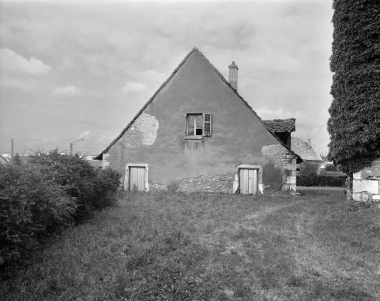 Maison située 2 rue du Loup : façade latérale droite. © Région Bourgogne-Franche-Comté, Inventaire du Patrimoine