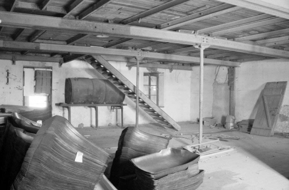 Ancien atelier de fabrication (b2) : pièce au 2e étage. © Région Bourgogne-Franche-Comté, Inventaire du patrimoine