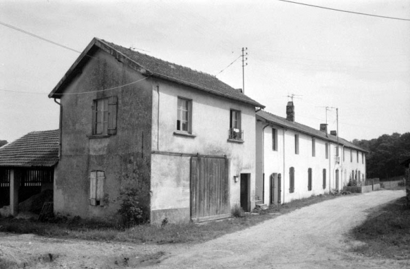 Logements d'ouvriers (C) et (D). © Région Bourgogne-Franche-Comté, Inventaire du patrimoine
