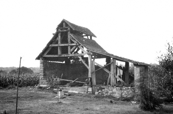 Hangar (abri du four), depuis l'est. © Région Bourgogne-Franche-Comté, Inventaire du patrimoine