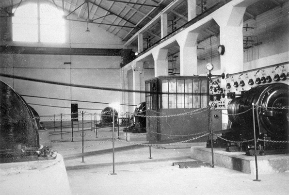 Station. Tableau et alternateurs. © Région Bourgogne-Franche-Comté, Inventaire du patrimoine