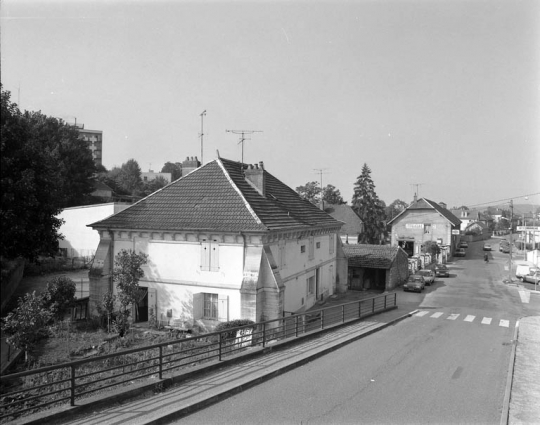 Vue d'ensemble de trois quarts gauche. © Région Bourgogne-Franche-Comté, Inventaire du patrimoine