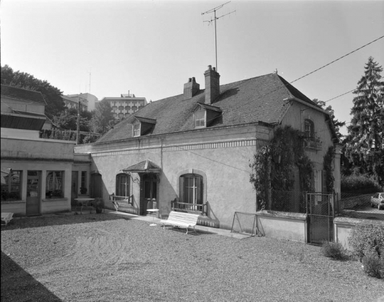 L'habitation de trois quarts gauche. © Région Bourgogne-Franche-Comté, Inventaire du patrimoine