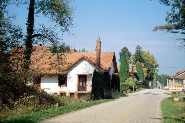 Vue d'ensemble depuis le sud. © Région Bourgogne-Franche-Comté, Inventaire du patrimoine