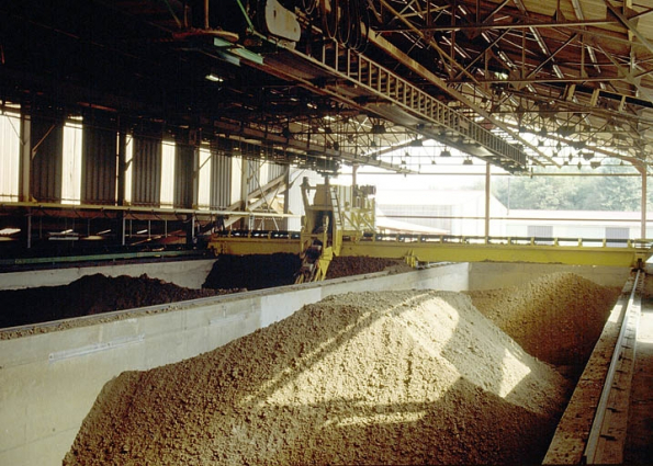 Intérieur du hangar à terre (I). © Région Bourgogne-Franche-Comté, Inventaire du patrimoine