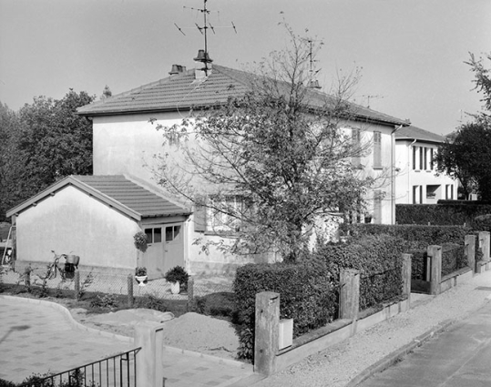 Maison de même genre, 35, 37 rue Marin La Meslée. © Région Bourgogne-Franche-Comté, Inventaire du patrimoine