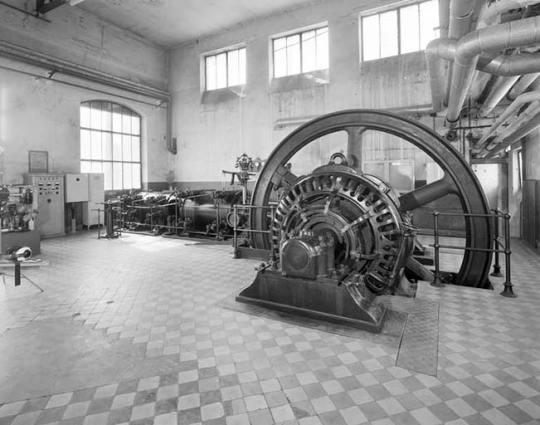 Salle des machines (10) : machine à vapeur Crepelle et Cie. © Région Bourgogne-Franche-Comté, Inventaire du patrimoine