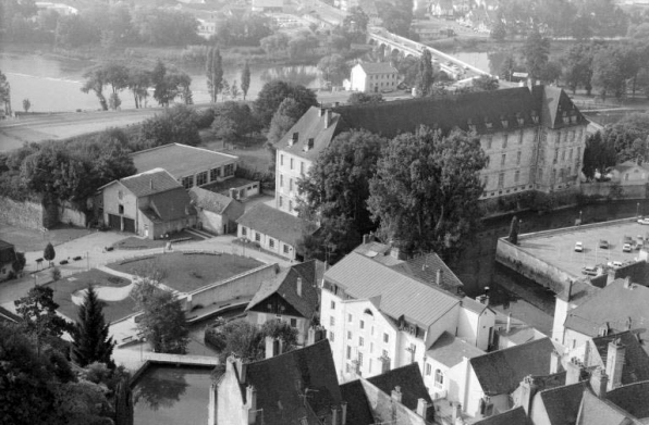 Minoterie, vue depuis le haut de la collégiale. © Région Bourgogne-Franche-Comté, Inventaire du patrimoine