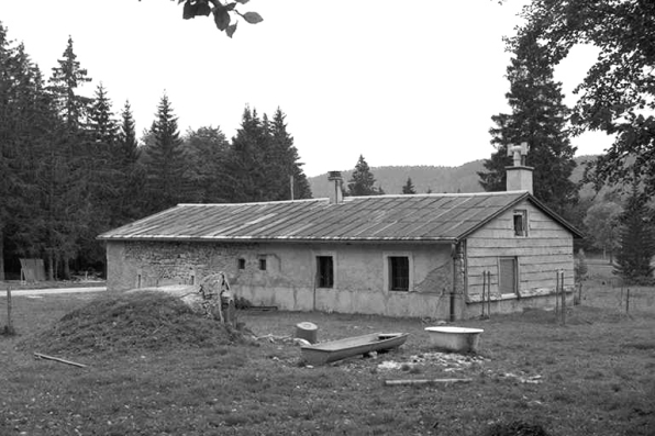 Vue générale de la fromagerie de la Chaux Mourant, à Bellefontaine. © Région Bourgogne-Franche-Comté, Inventaire du patrimoine