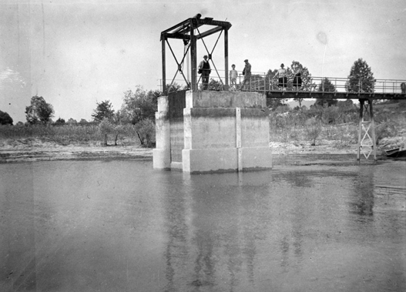 Prise d'eau au Lac de Chalain. © Région Bourgogne-Franche-Comté, Inventaire du patrimoine