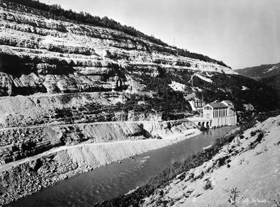 Amont de l'appui rive droite. Tête amont de la dérivation provisoire [et centrale de la chartreuse de Vaucluse]. © Région Bourgogne-Franche-Comté, Inventaire du patrimoine