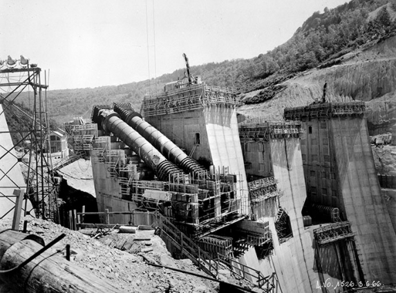Barrage - Conduites vidanges. © Région Bourgogne-Franche-Comté, Inventaire du patrimoine