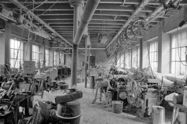 Intérieur de l'atelier de fabrication. © Région Bourgogne-Franche-Comté, Inventaire du patrimoine