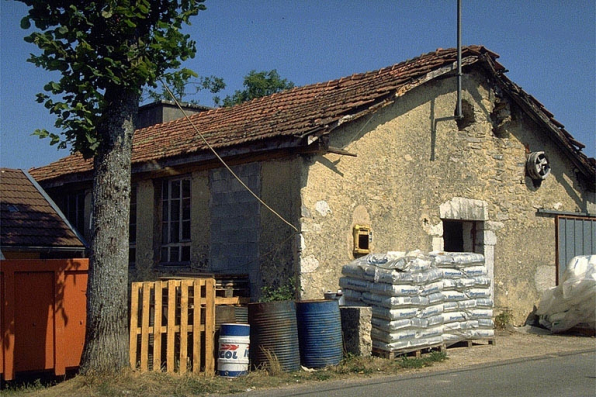 Façade latérale gauche. © Région Bourgogne-Franche-Comté, Inventaire du patrimoine