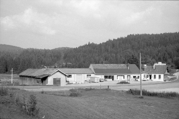 Vue d'ensemble depuis l'ouest. © Région Bourgogne-Franche-Comté, Inventaire du patrimoine