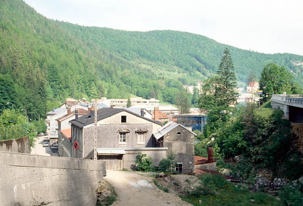 Vue d'ensemble depuis le sud (amont). © Région Bourgogne-Franche-Comté, Inventaire du patrimoine