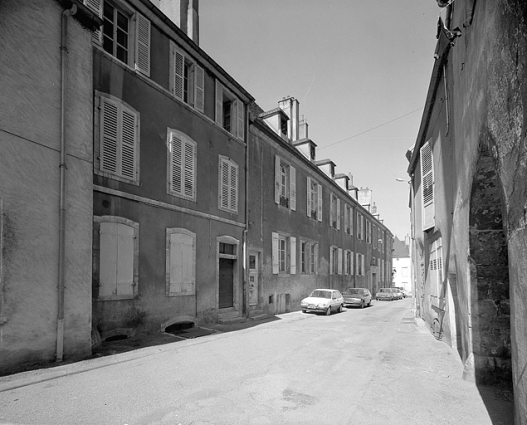 Façade antérieure, de trois quarts gauche. © Région Bourgogne-Franche-Comté, Inventaire du patrimoine