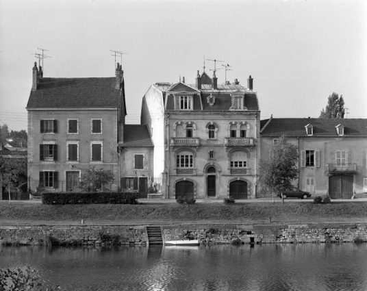 Vue d'ensemble depuis le quai Villeneuve. © Région Bourgogne-Franche-Comté, Inventaire du patrimoine