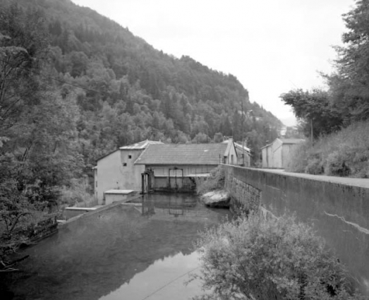 Barrage et prise d'eau vus de l'amont. © Région Bourgogne-Franche-Comté, Inventaire du patrimoine