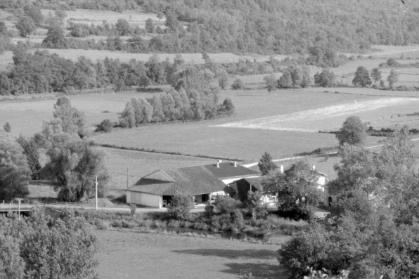 Vue d'ensemble depuis le nord. © Région Bourgogne-Franche-Comté, Inventaire du patrimoine