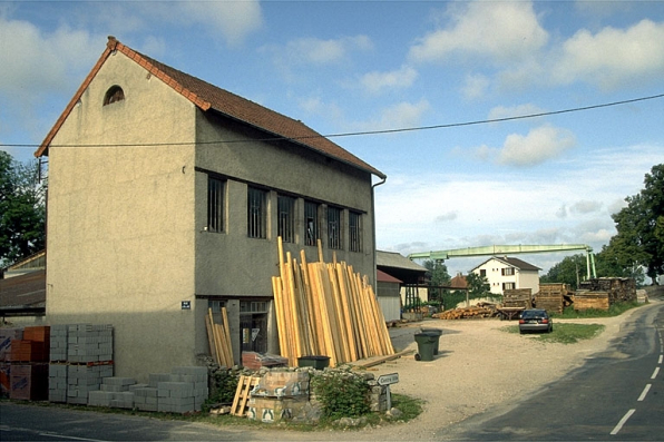 Magasin industriel, atelier de fabrication et poste de chargement. © Région Bourgogne-Franche-Comté, Inventaire du patrimoine