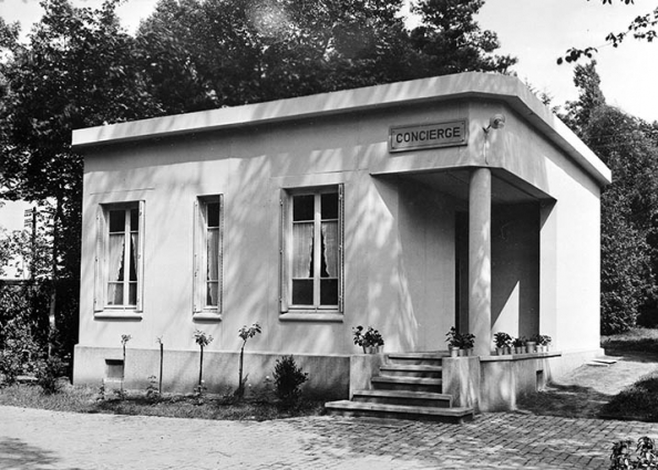 Exemple de construction : maison T4 à usage de conciergerie. © Région Bourgogne-Franche-Comté, Inventaire du patrimoine