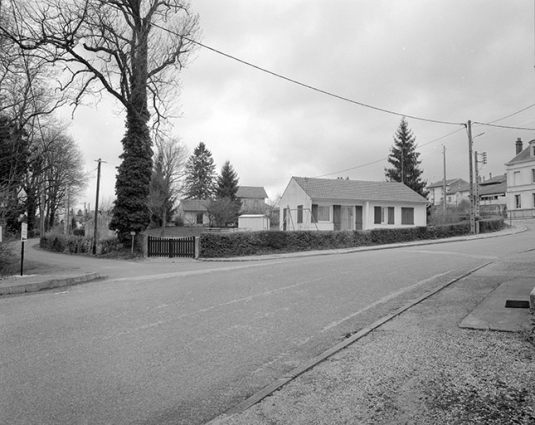 Vue d'ensemble des logements d'ouvriers, depuis le sud. © Région Bourgogne-Franche-Comté, Inventaire du patrimoine