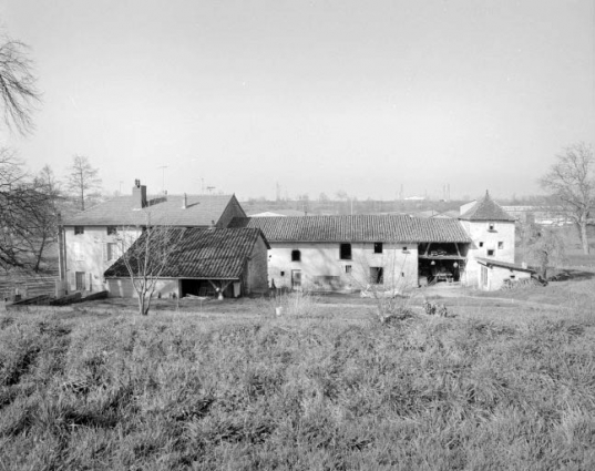 Vue d'ensemble depuis l'est. © Région Bourgogne-Franche-Comté, Inventaire du patrimoine