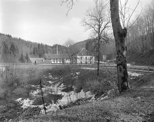 Vue d'ensemble depuis l'ouest. © Région Bourgogne-Franche-Comté, Inventaire du patrimoine