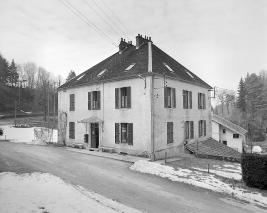 Logement patronal vu de trois quarts droit. © Région Bourgogne-Franche-Comté, Inventaire du patrimoine